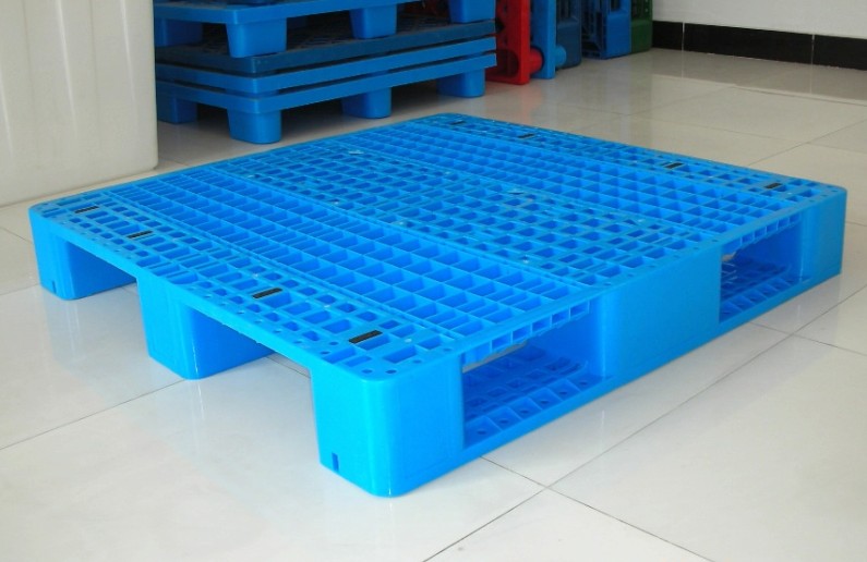 驰蓝仓储 一站式塑料制品与机械类周转箱批发专家